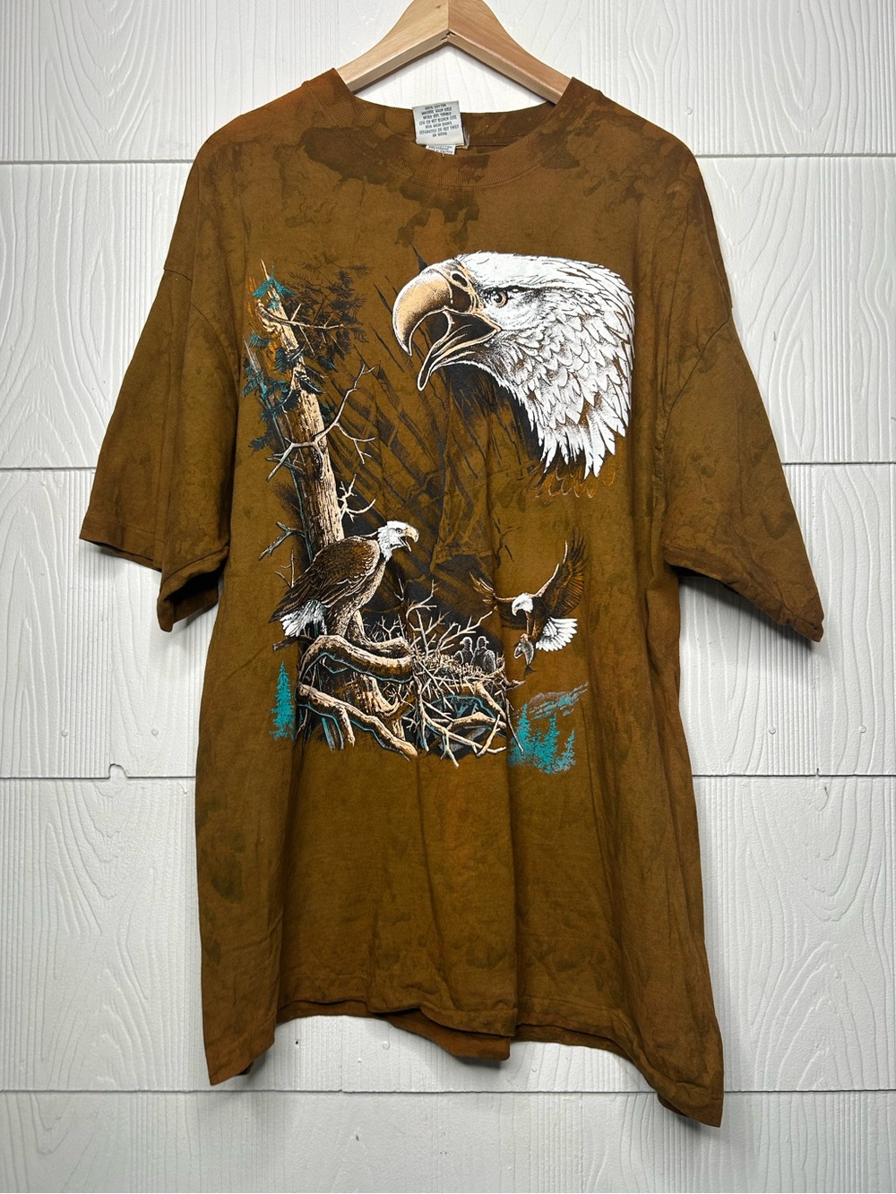 Men's Brown Eagle Graphic Short Sleeve Tee - Classic Wildlife Print